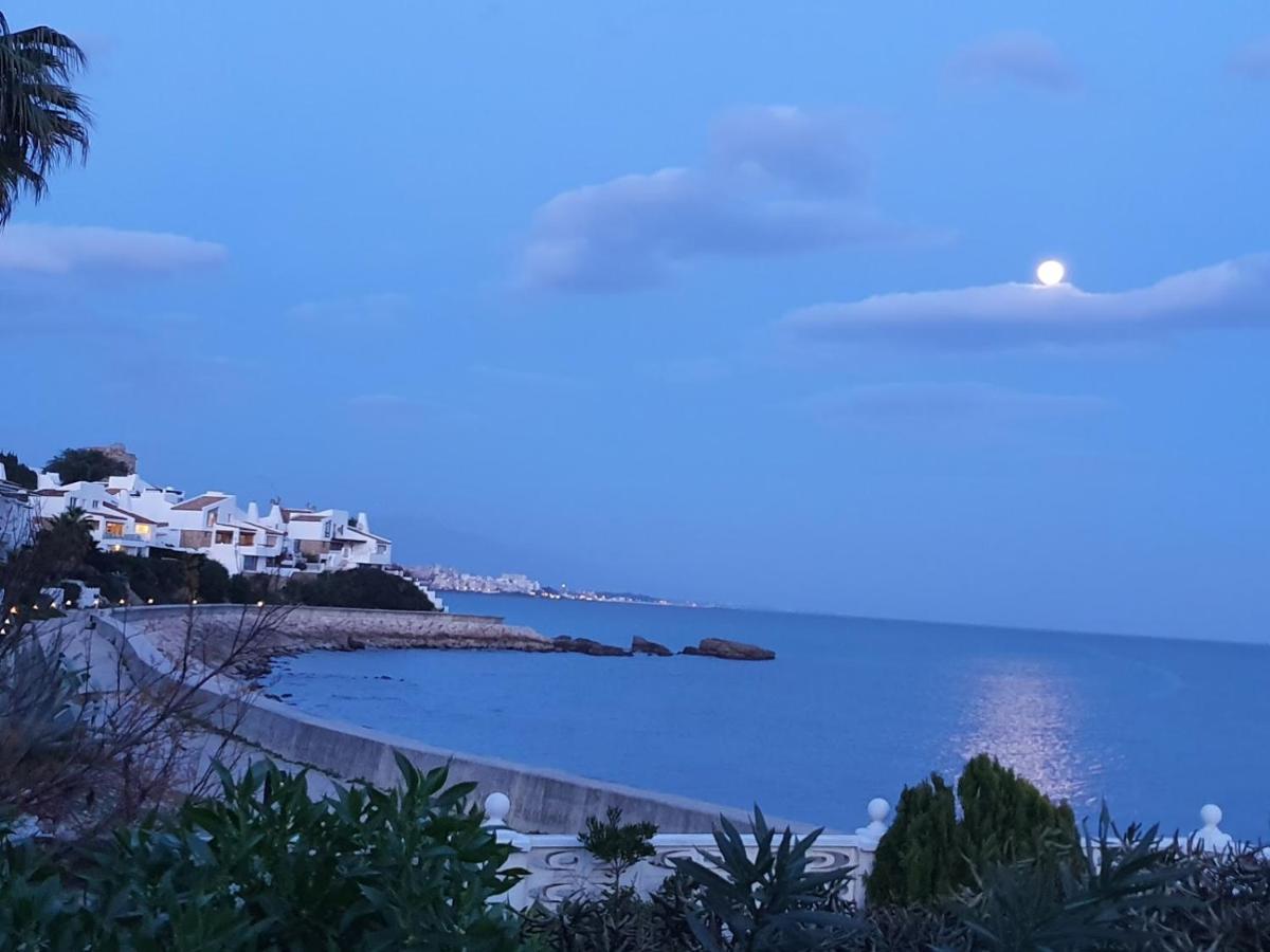 Beach-Front Bahia Dorada Estepona Extérieur photo